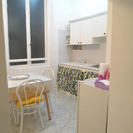 Apartment Donnaregina Naples