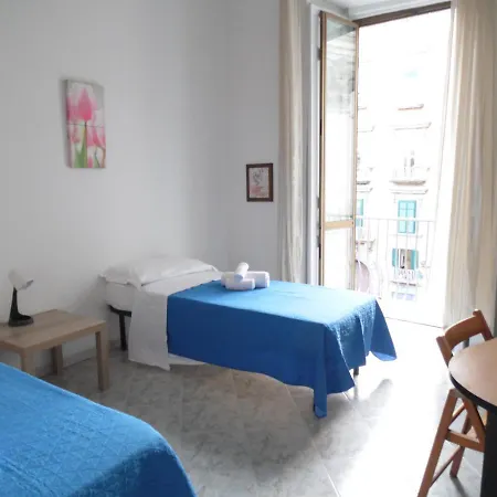 Apartment Donnaregina *